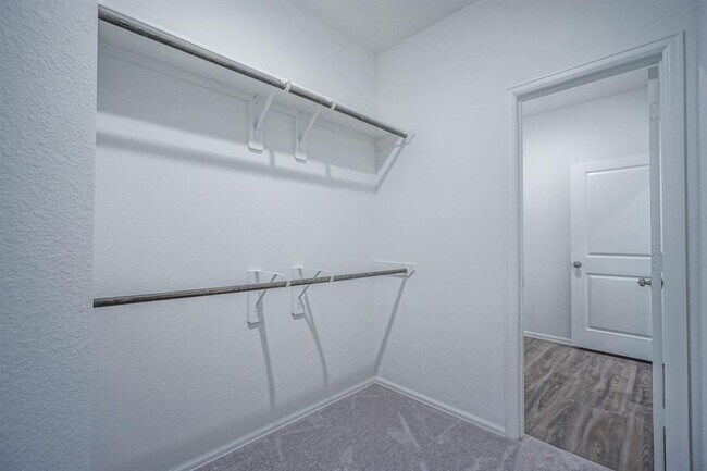 Building Photo - 5531 Knox Landing Dr