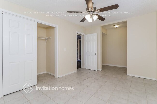 Building Photo - 2253 Hama Dr