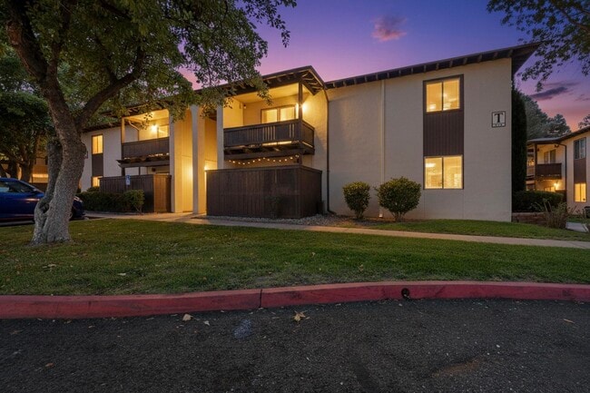 Building Photo - 1601 Pennsylvania St NE