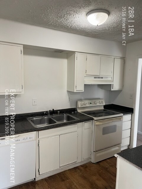 Building Photo - 3516 Honey Jay Ct