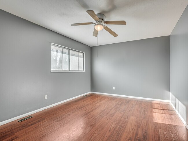 Building Photo - 2520 SW 68th St