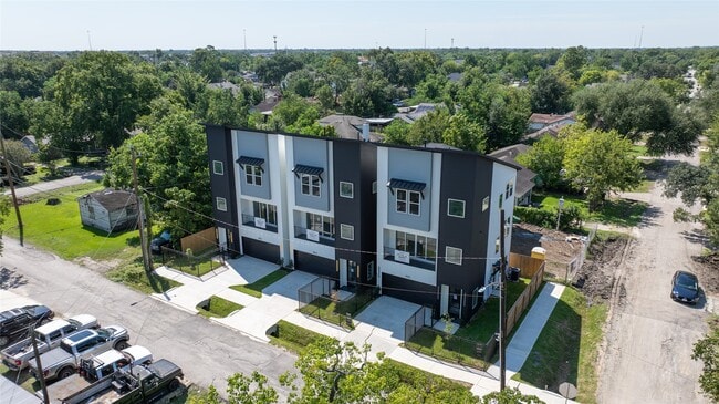 Building Photo - 4106 Alice St