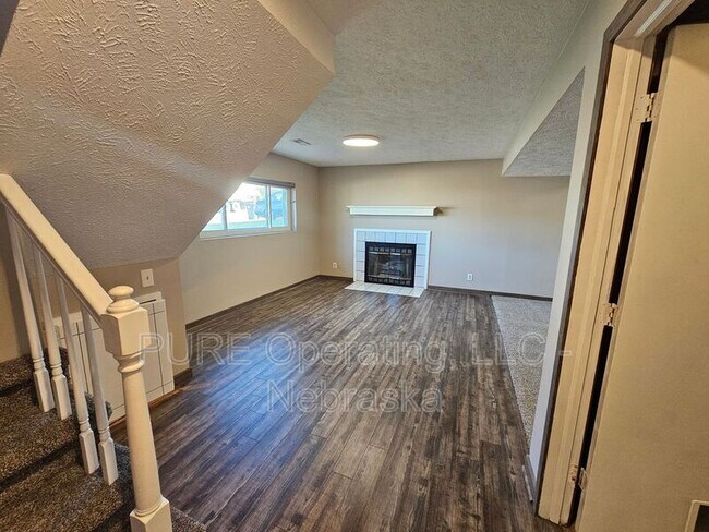 Building Photo - 8303 Vernon Ave