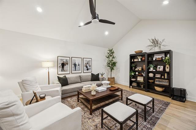 Building Photo - 5816 Orchid Ln