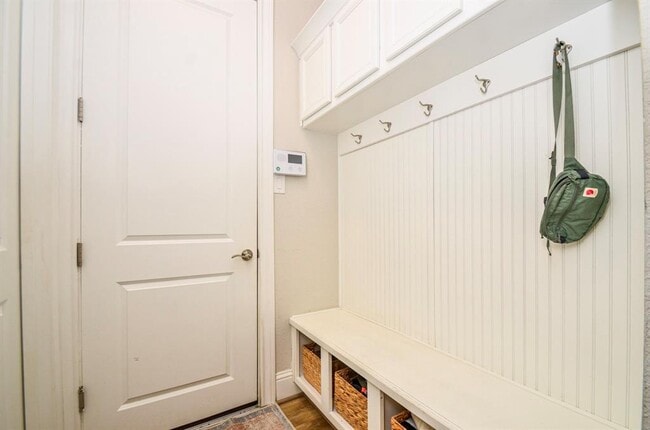 Building Photo - 3407 Mapleshire Dr