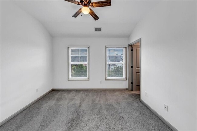 Building Photo - 3643 Princeton Ave
