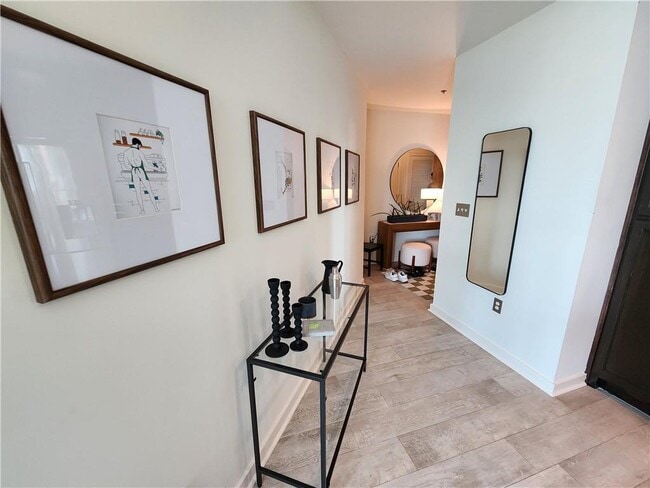 Building Photo - 923 Peachtree St NE