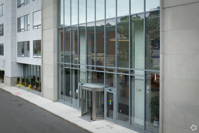 Entrance - Glass House