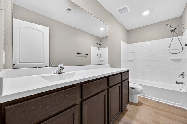 Building Photo - 21018 Solstice Point Dr