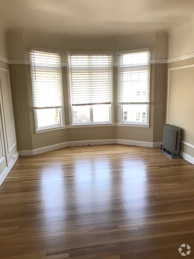 Building Photo - Renovated Studio in Lower Pac Heights Avai...