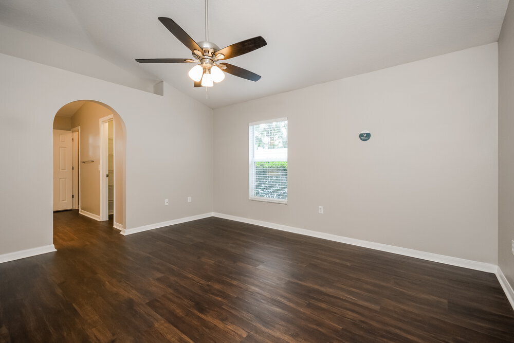 Building Photo - 2420 Tealwood Circle