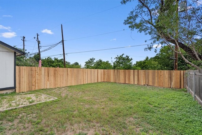 Building Photo - 13357 Water Oak Ln