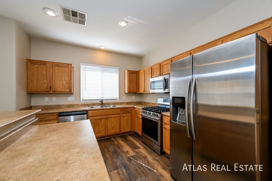 Building Photo - 9388 Roping Cowboy Ave