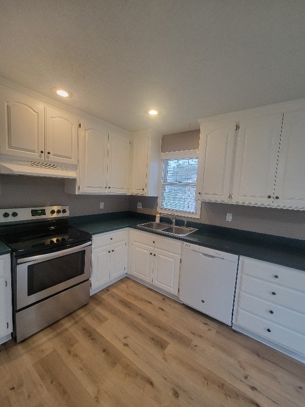 Building Photo - 3841 N 123rd St