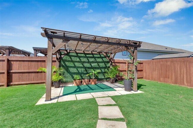 Building Photo - 8508 Glade Dr