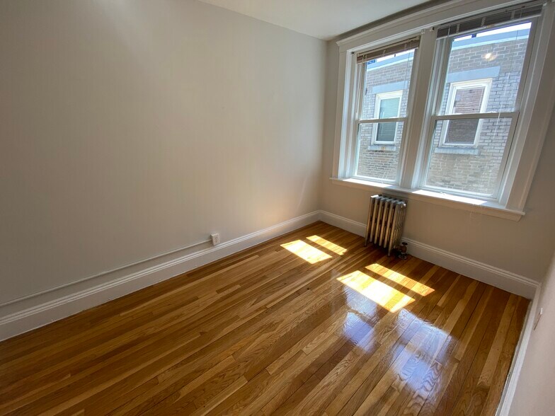 Building Photo - 258 Chestnut Hill Ave