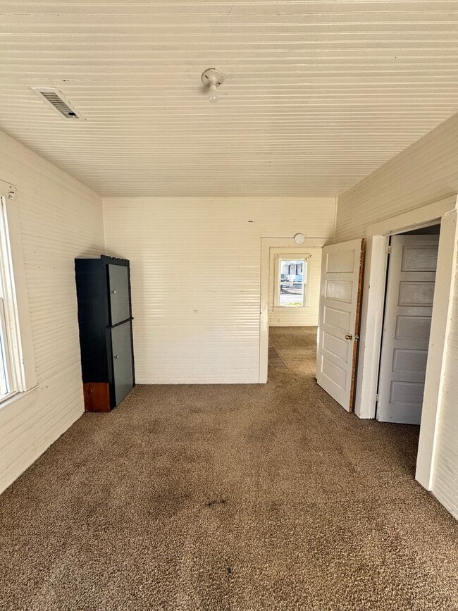 Building Photo - 2/1 House in Downtown Shelby, NC