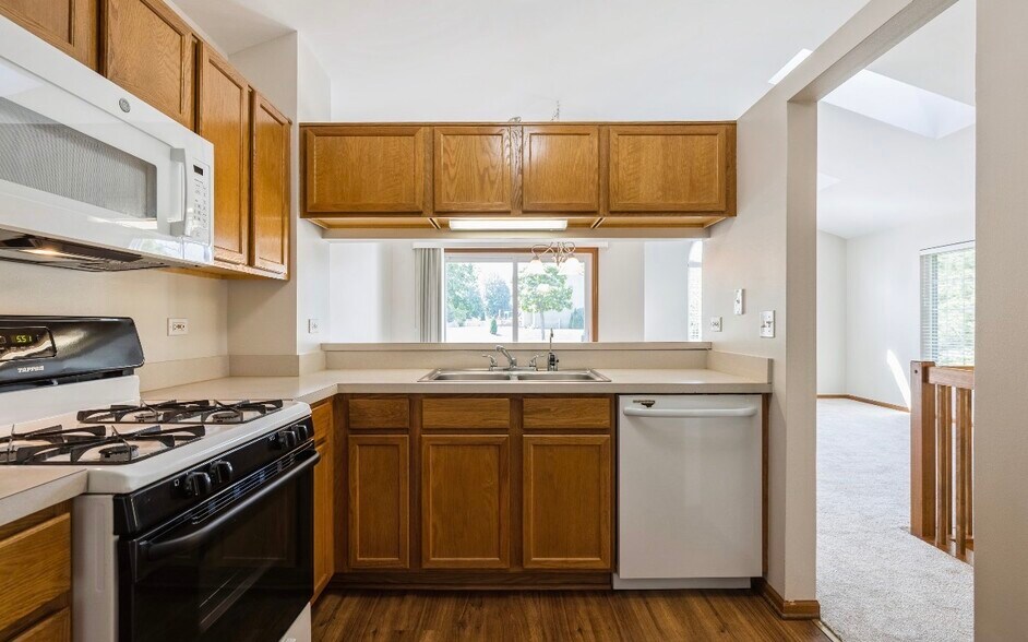 Building Photo - 2424 Dawson Ln