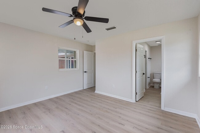 Building Photo - 1650 Leach Cir