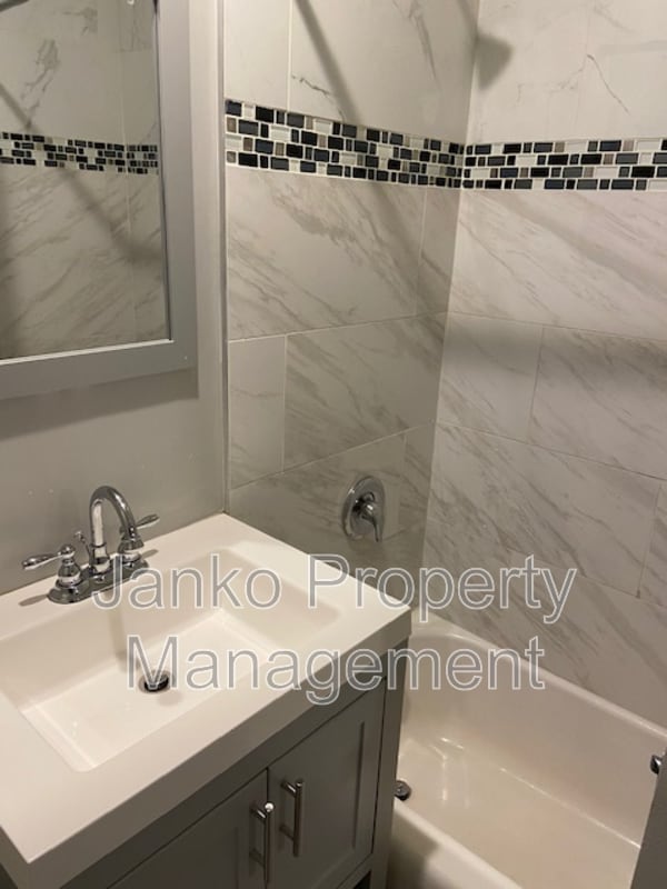 Building Photo - 3341 Commercial Ave