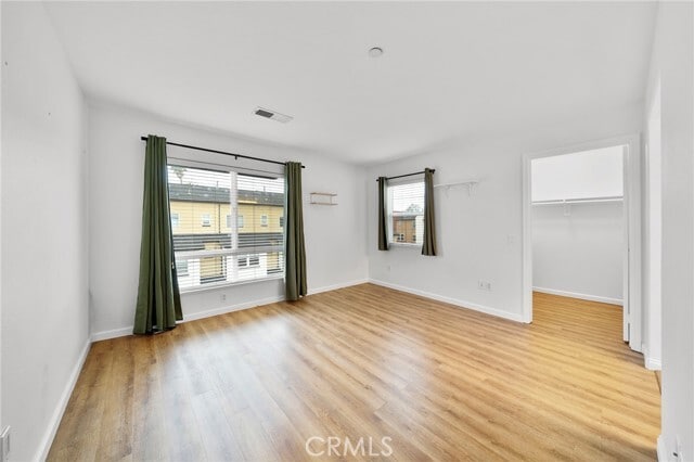 Building Photo - 8620 Belford Ave