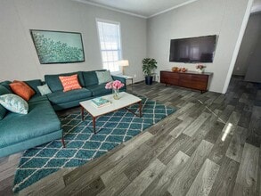 Building Photo - 15836 Croatia Dr