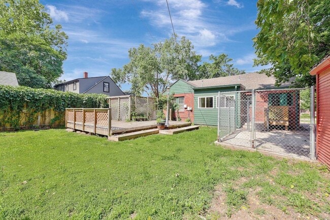 Building Photo - 230 S Minneapolis St