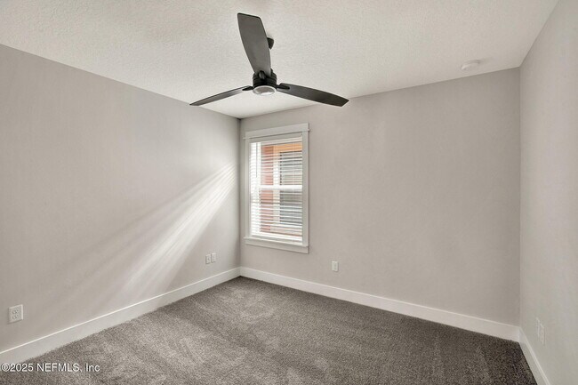 Building Photo - 8859 AMALFI Ct