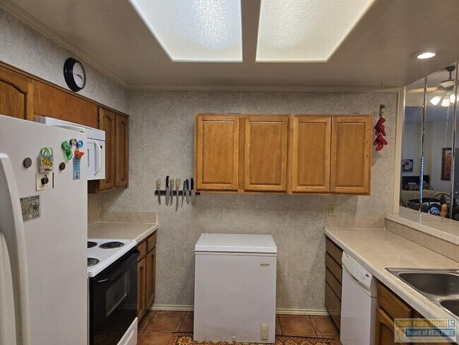 Building Photo - 77 Santa Isabel Blvd