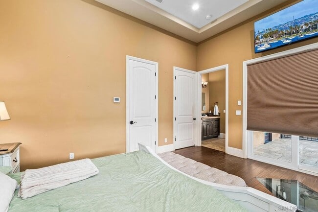 Building Photo - 208 Alicia Way
