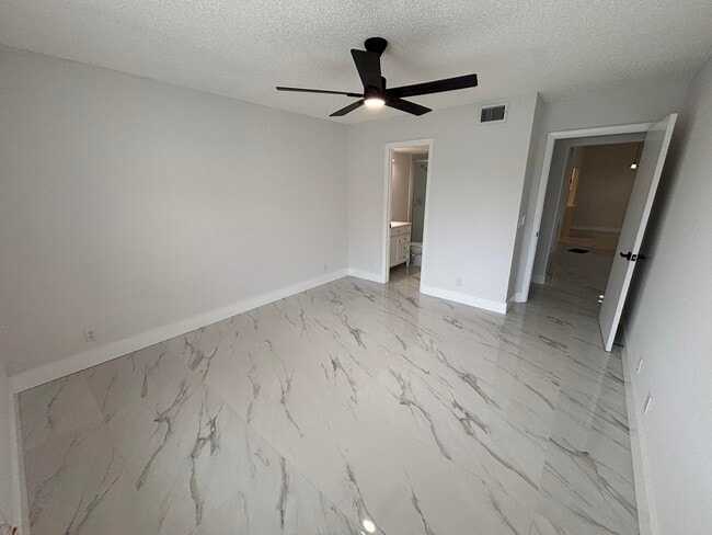 Building Photo - 4969 Sable Pine Cir