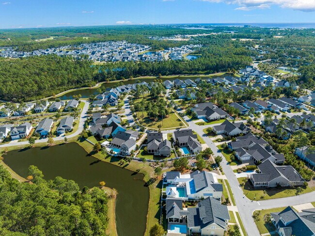 Building Photo - 141 Sandchase Cir