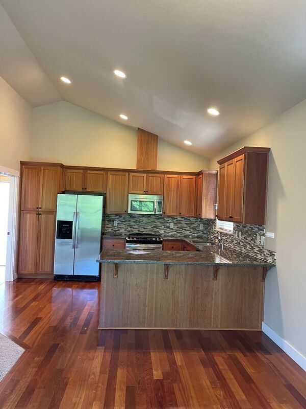 Building Photo - 1104 S 41st St