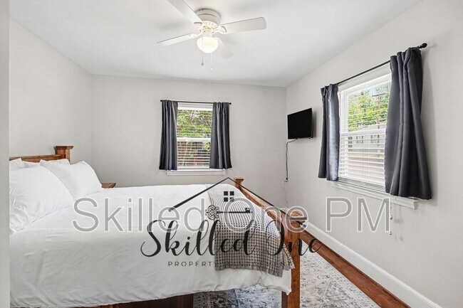 Building Photo - 1100 Glenwood Ave