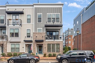 Building Photo - 5271 Old Main St