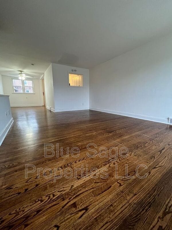 Building Photo - 229 Spruce St