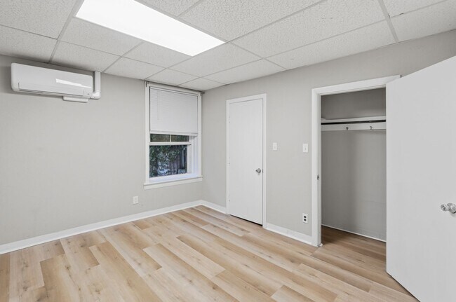 Building Photo - 20-24 Main St - Unit 3