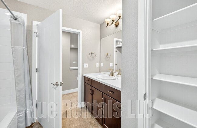 Building Photo - 549 Brennan Cir