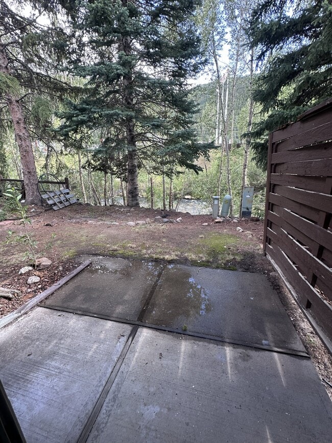 Building Photo - 2805 Riverside Dr
