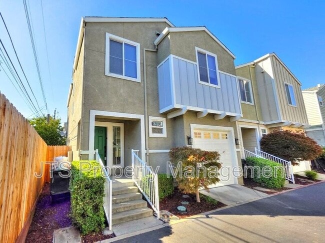 Building Photo - 3428 Trio Ln