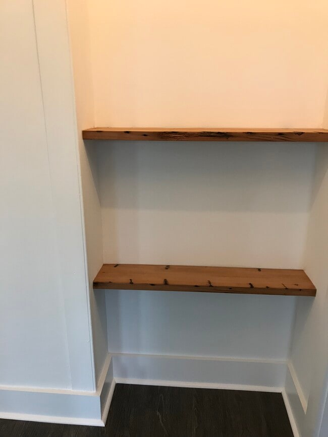 Building Photo - 2074 Creek Hill Rd