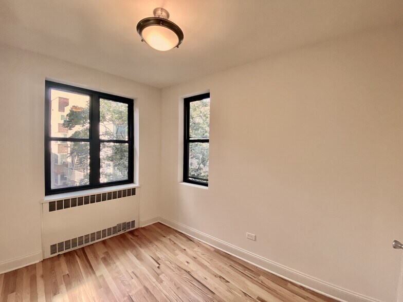 Building Photo - 700 Fort Washington Ave