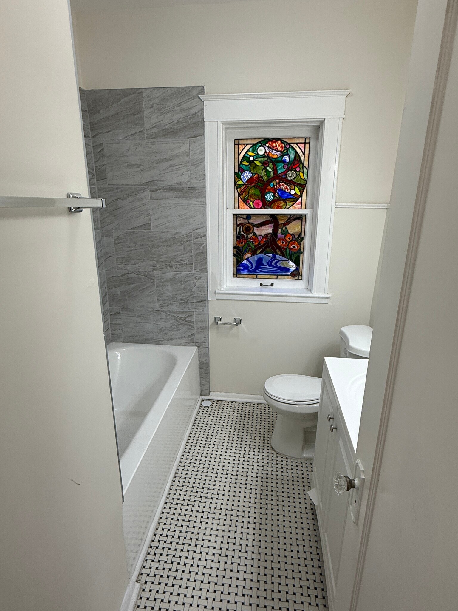 downstairs bath (brand new) - 3068 Bellerive Dr