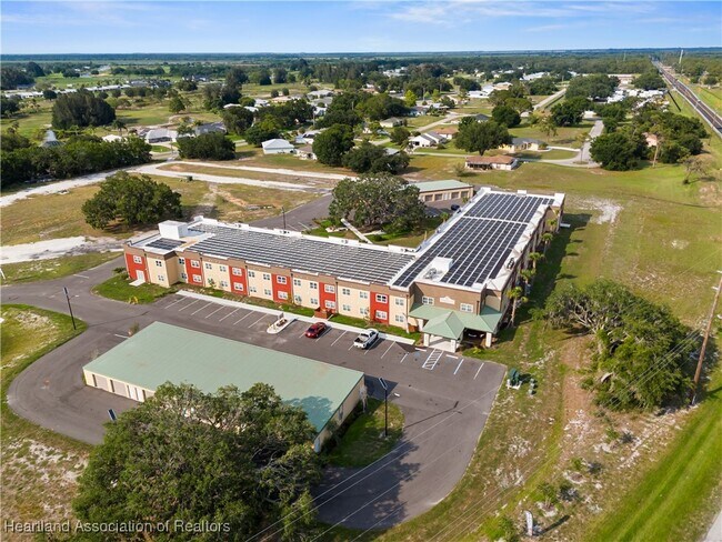 Building Photo - 260 Spanish Moss Cir