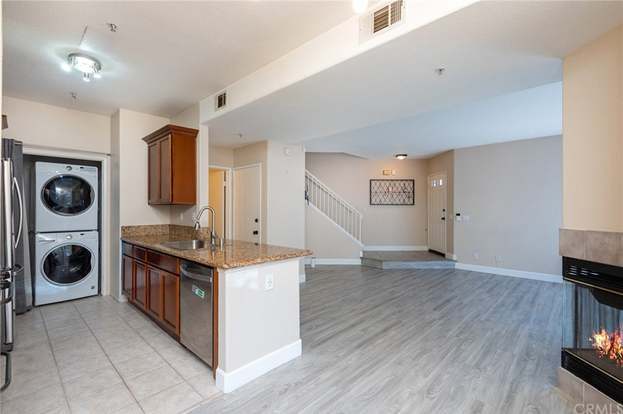 Building Photo - 13133 Le Parc Blvd