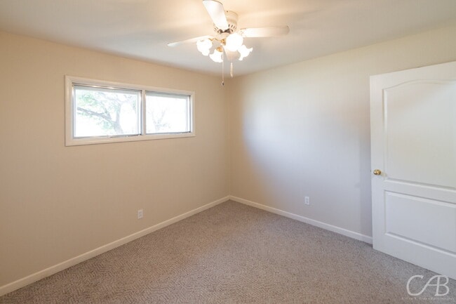Building Photo - For  Lease