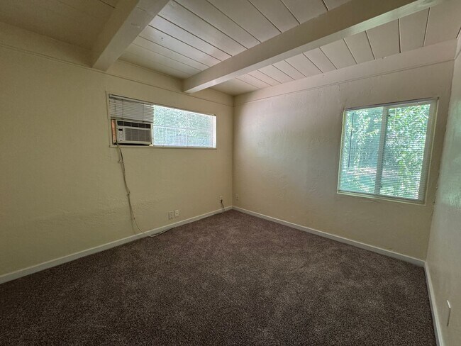 Building Photo - 6542 Leesburg Pl