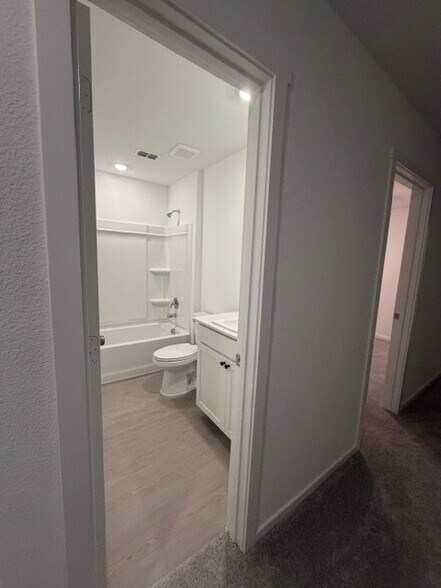 Building Photo - 12128 Steeplechase Dr