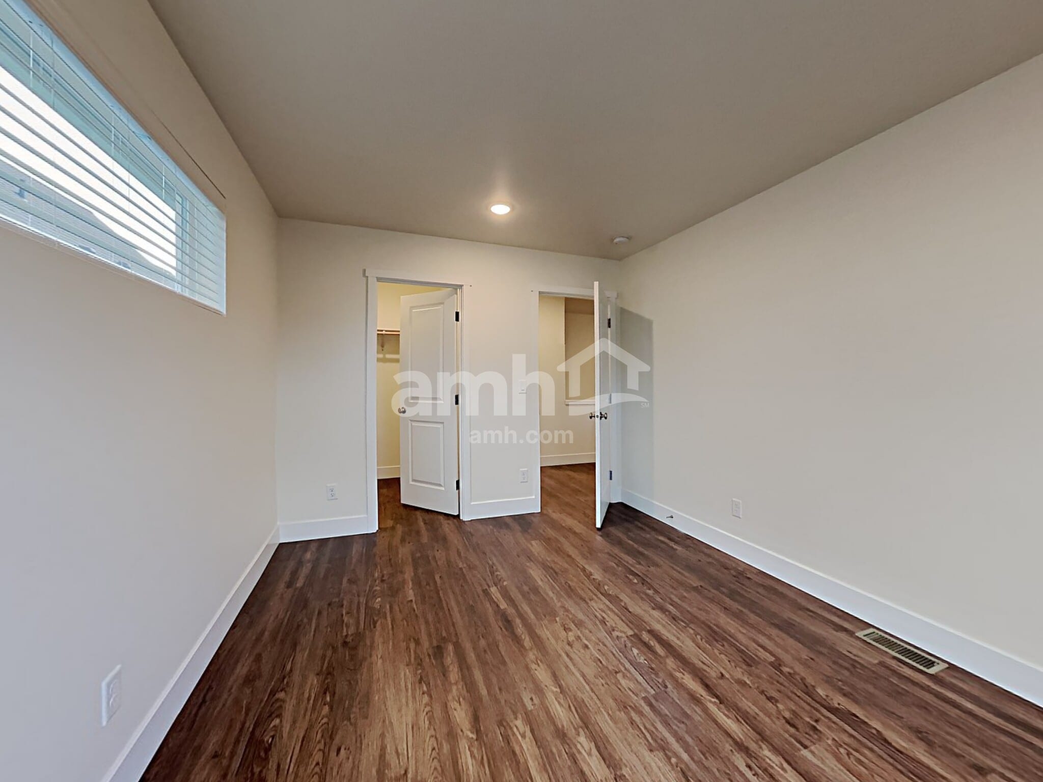 Building Photo - 33084 Ten Trails Pkwy