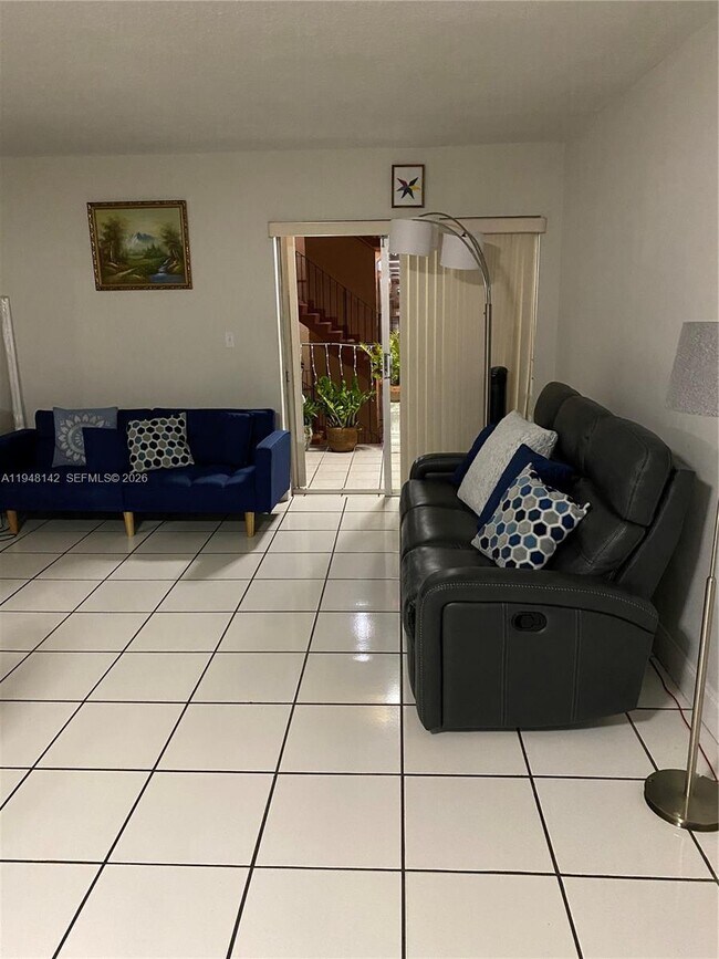 Building Photo - 1890 W 56th St